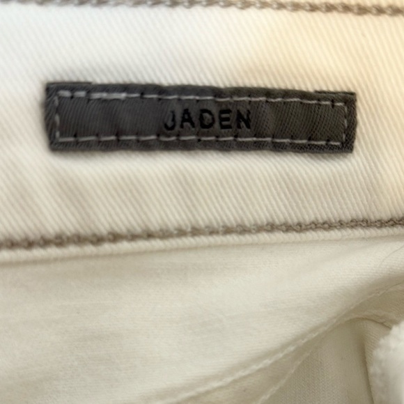 Agolde White Jean Shorts - Picture 9 of 11